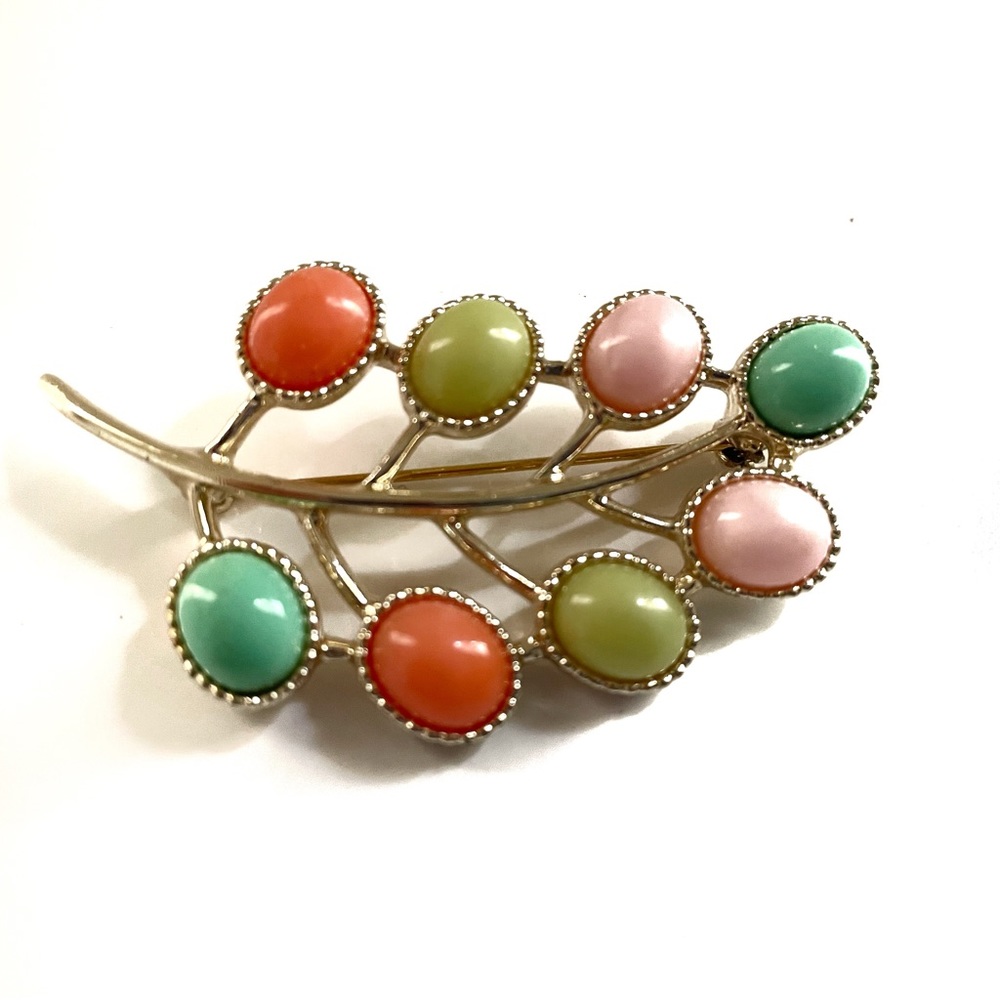 Vintage Sarah Coventry Candy Land Leaf Gold To e Brooch Pin